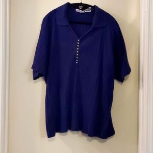 White Stag Knit V-Neck Navy Shirt - 26W/28W